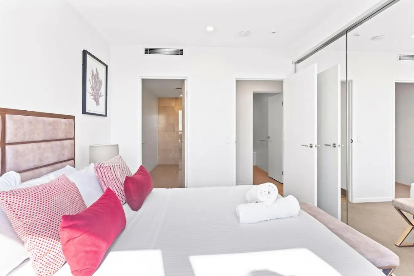 Spacious And Modern 2 Bedroom Apartment In Paradise Gold Coast Australie