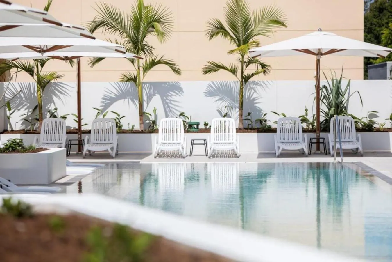 Spacious And Modern 2 Bedroom Apartment In Paradise Gold Coast Ausztrália